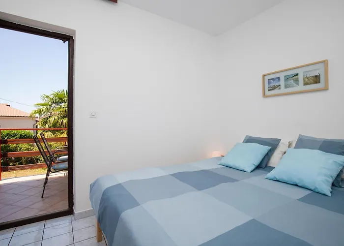 Apartment Brankica Island
