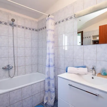 Apartment Brankica Island Vantacici