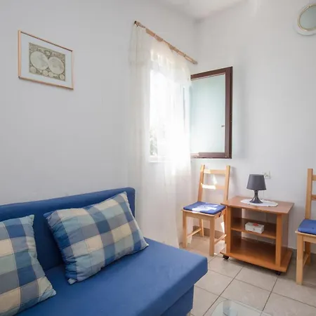 Brankica Island Vantacici