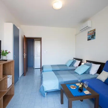 Brankica Island * Vantacici