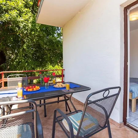 Apartment Brankica Island Vantacici