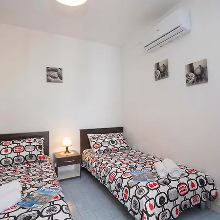 Apartment Brankica Island