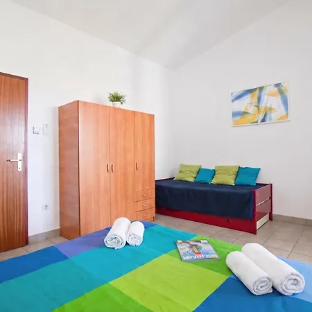 Apartment Brankica Island *